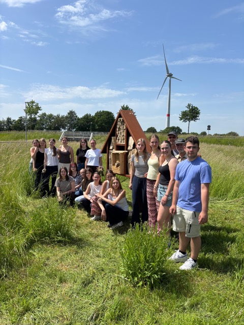 FBG  Farm and Food Kurs Bestuckung Bienenhotel v. 29.5.26 2